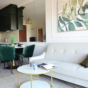 Center - Amber Sky By Apartmore Hotel apartamentowy