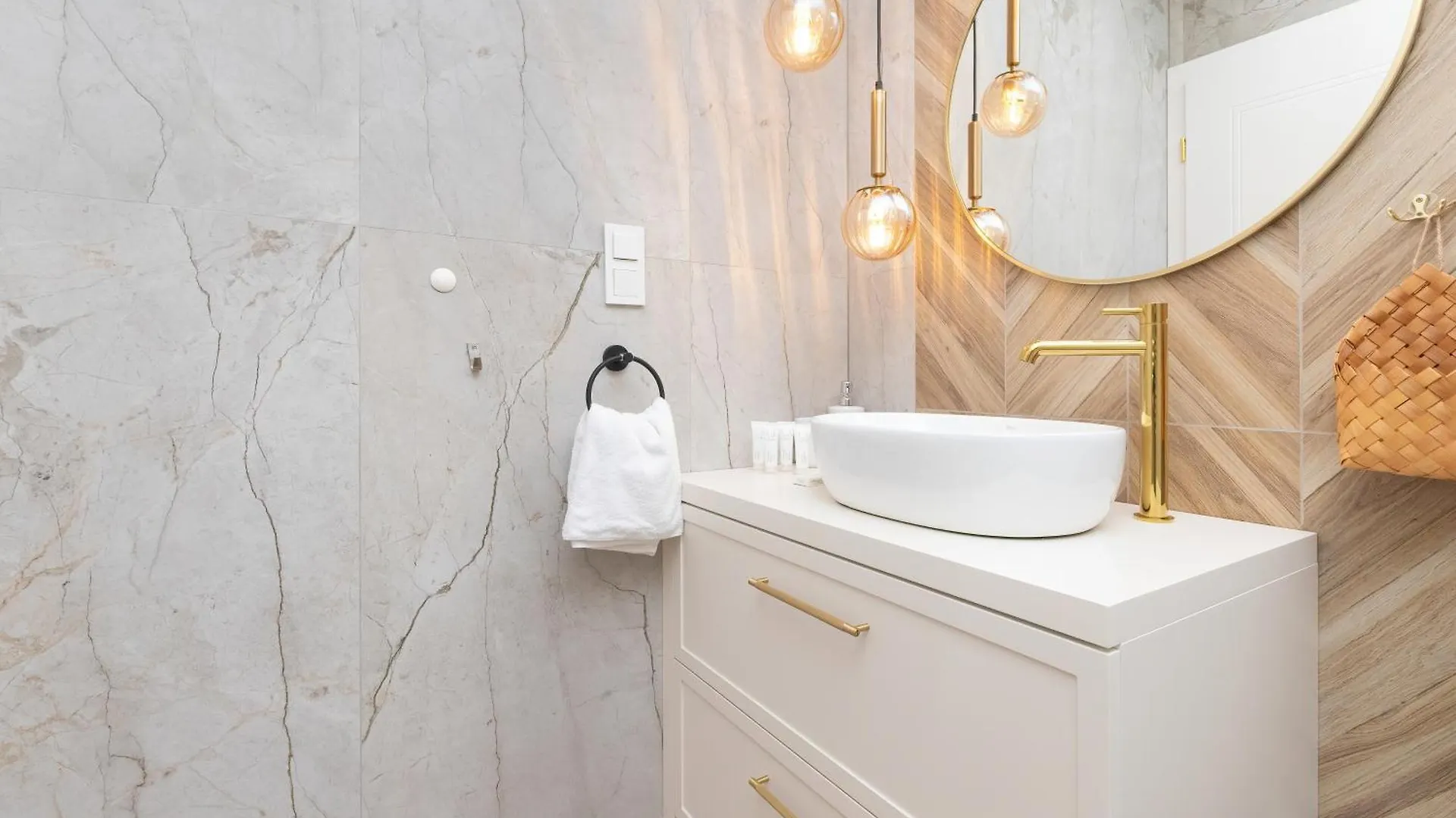 Comfortable And Stylish Studios In Gdansk By Noclegi Renters 0*,